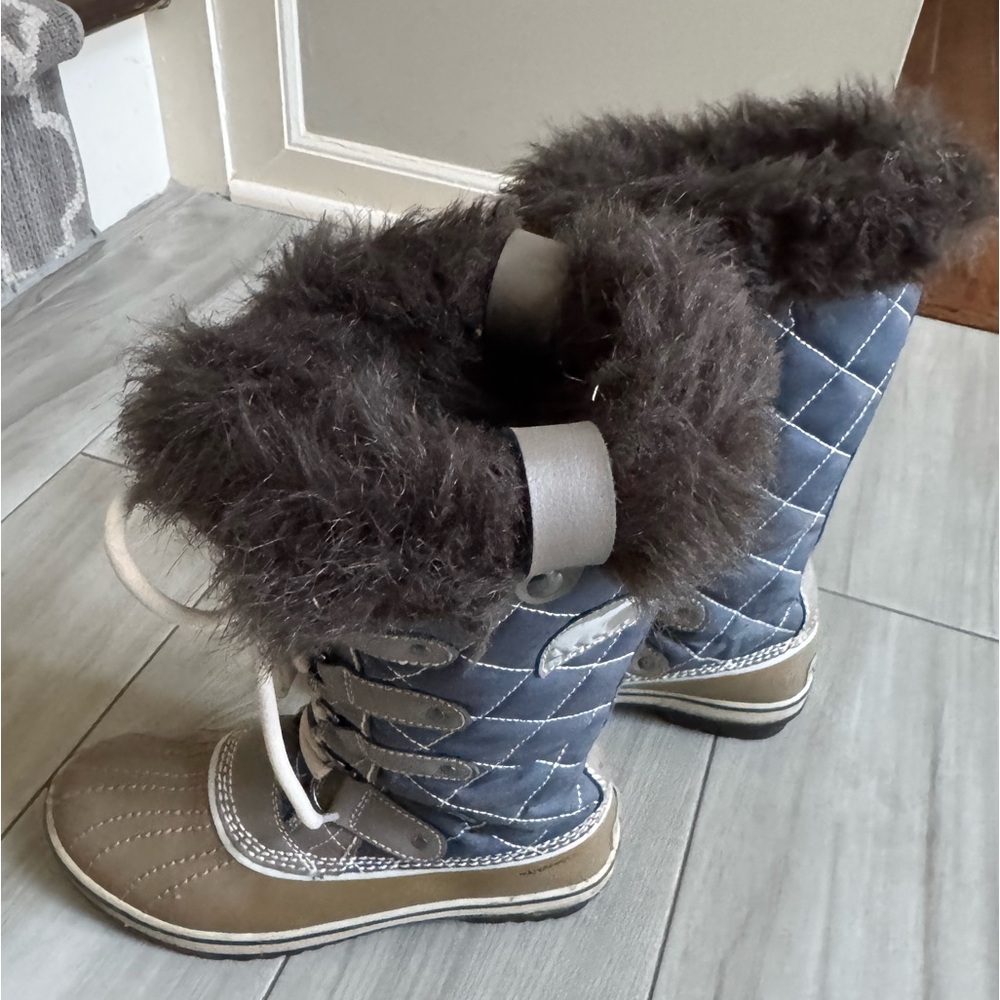Sorel Winter Boots with Faux Fur Trim